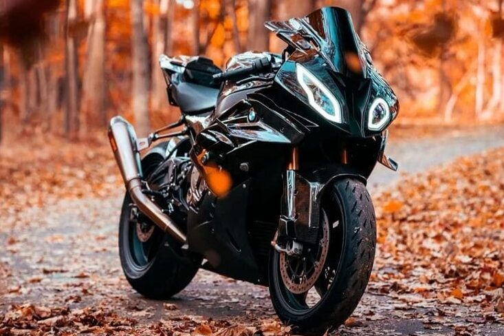 BMW S1000RR: 999cc