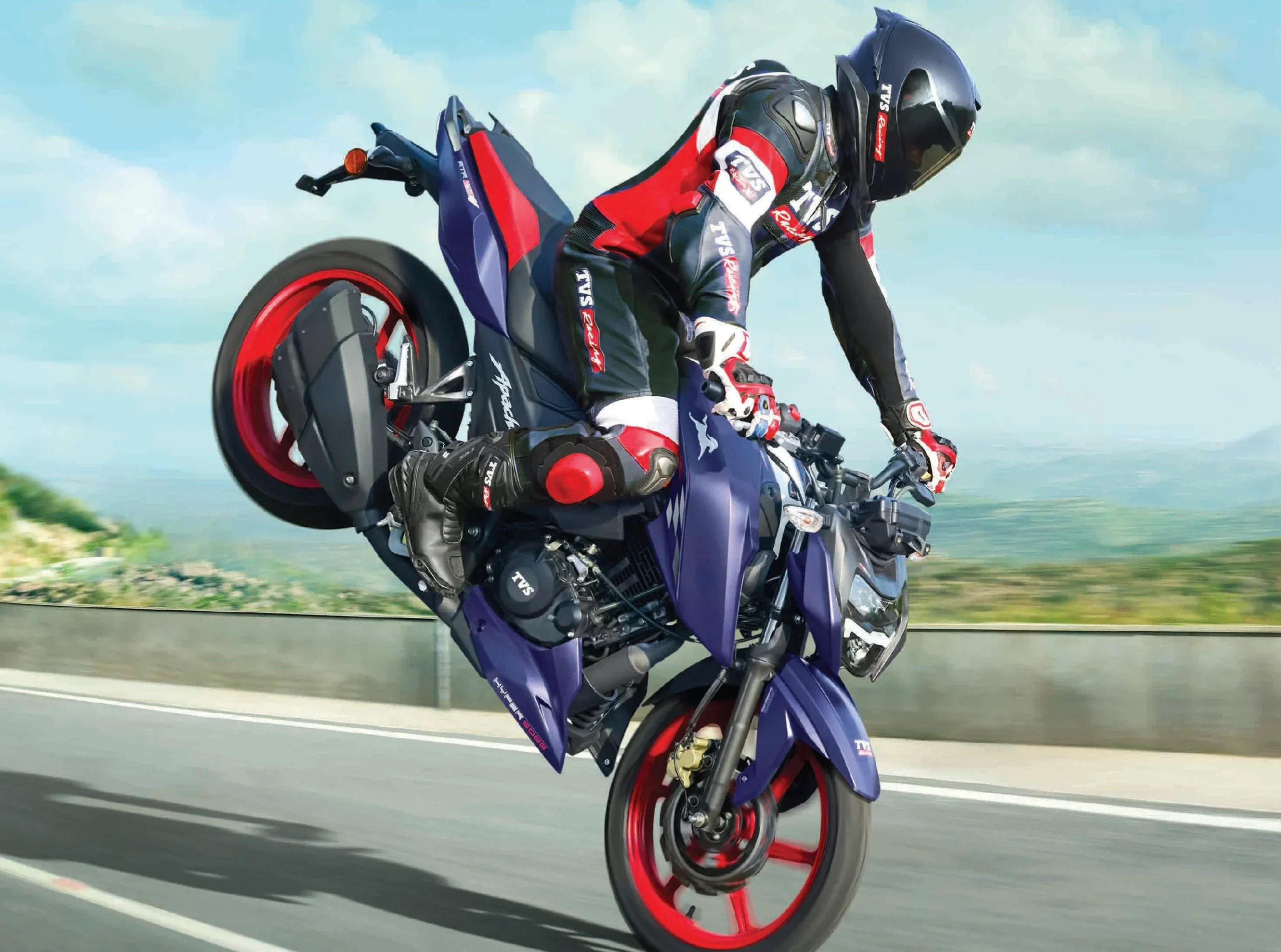 TVS Apache RTR 160 4V Review in Hindi