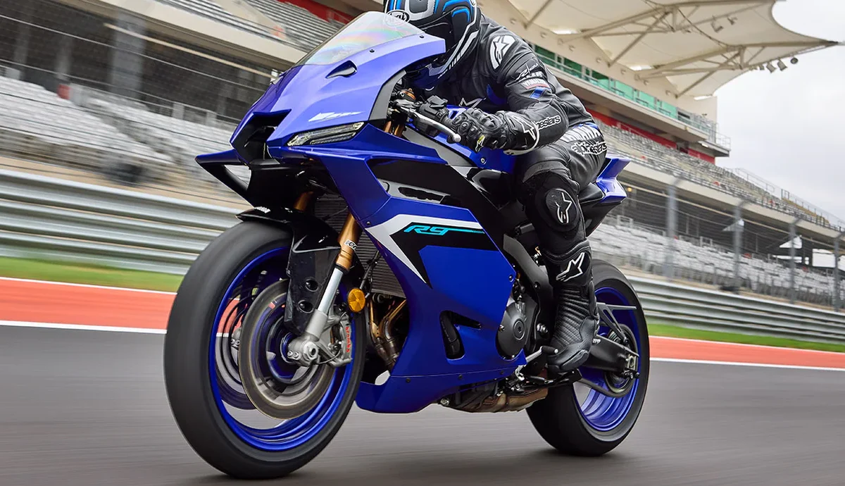 2025 Yamaha R3